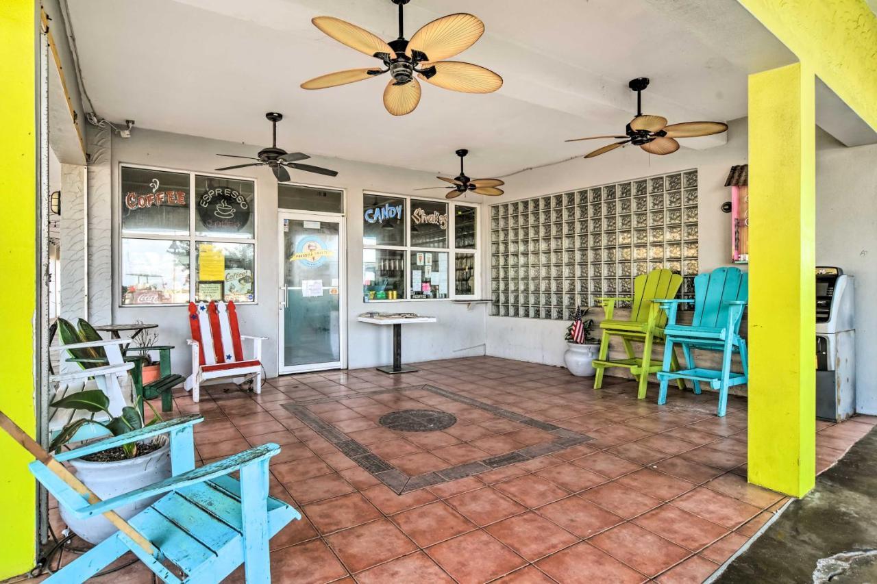 Idyllic Pass-A-Grille Studio - Walk To The Beach! St. Pete Beach Eksteriør billede